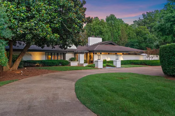 5943 Sedberry Rd, Nashville, TN 37205