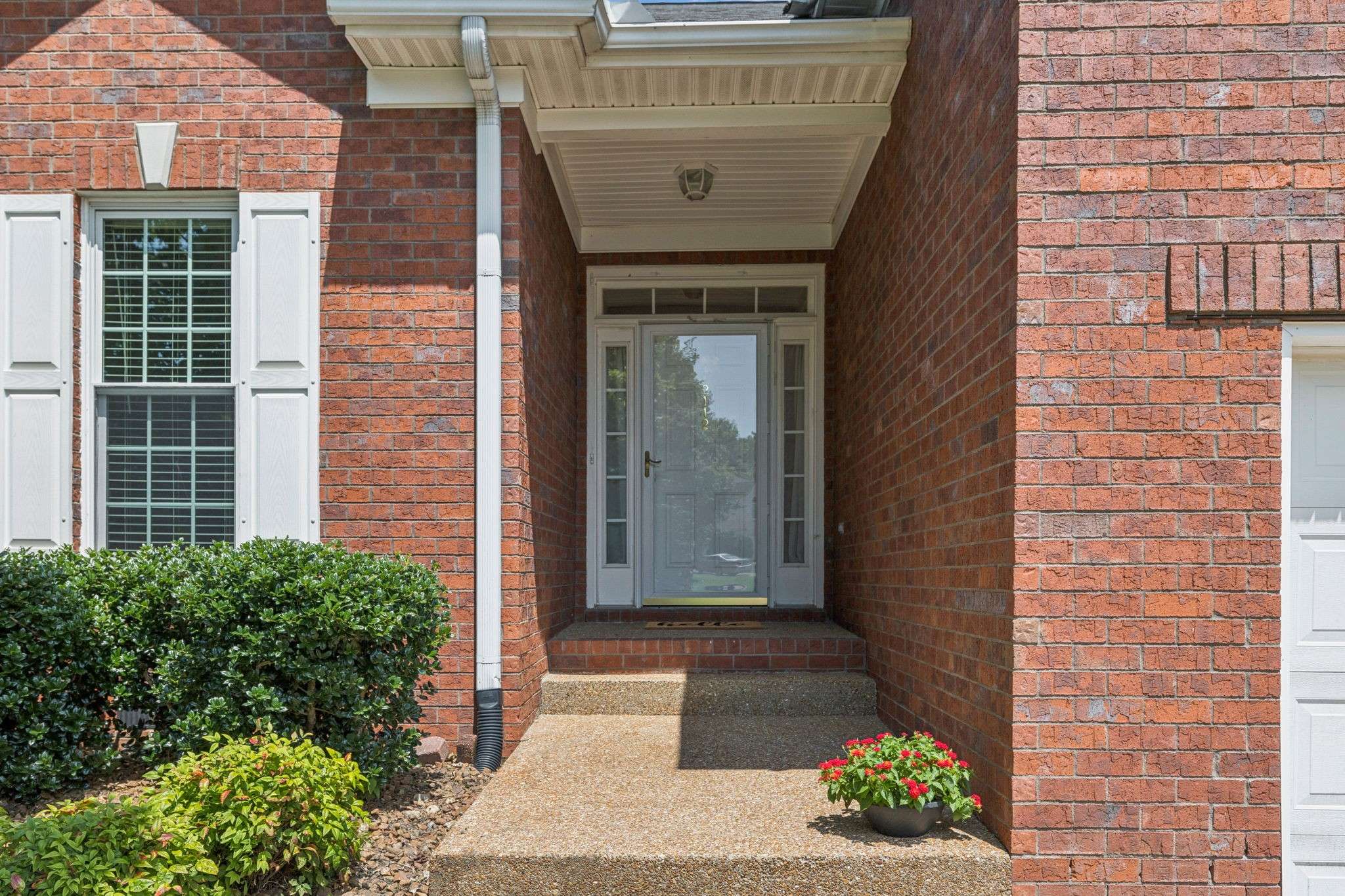 Madison, TN 37115,2112 Golden Oak Ln