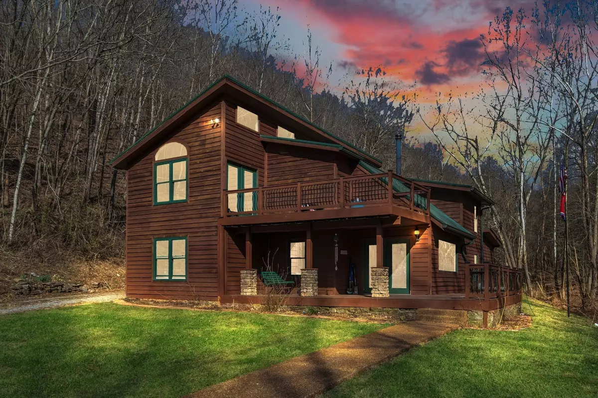 Pleasant Shade, TN 37145,140 Carver Hollow Rd