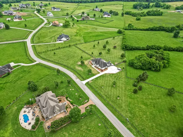 Bell Buckle, TN 37020,108 Nestledown Xing