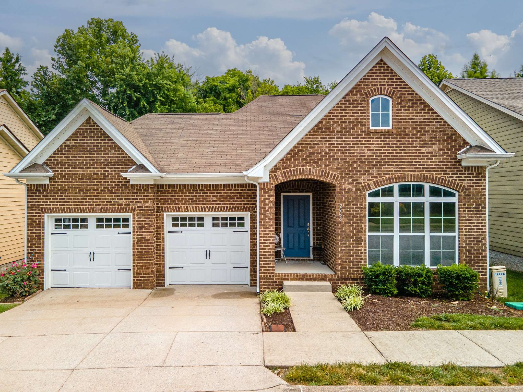 2438 Duxbury Dr, Columbia, TN 38401