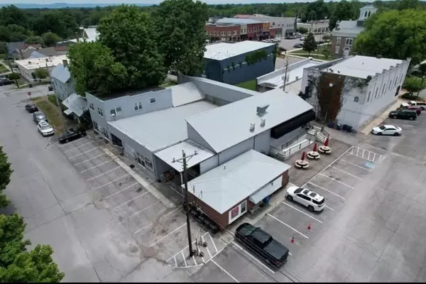 216 N Irwin St, Manchester, TN 37355
