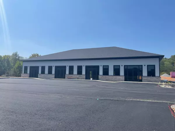 Clarksville, TN 37040,132A Merchants Blvd