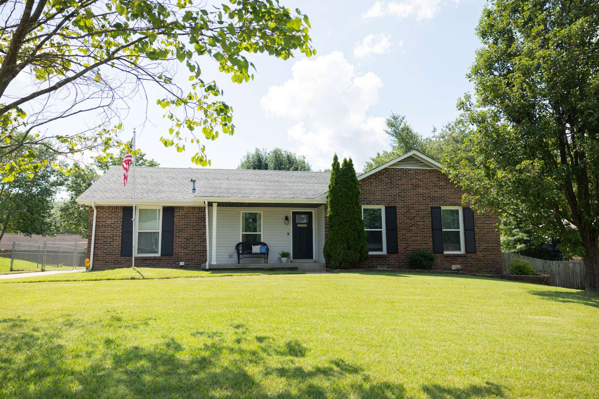 1266 Cottonwood Dr, Clarksville, TN 37040