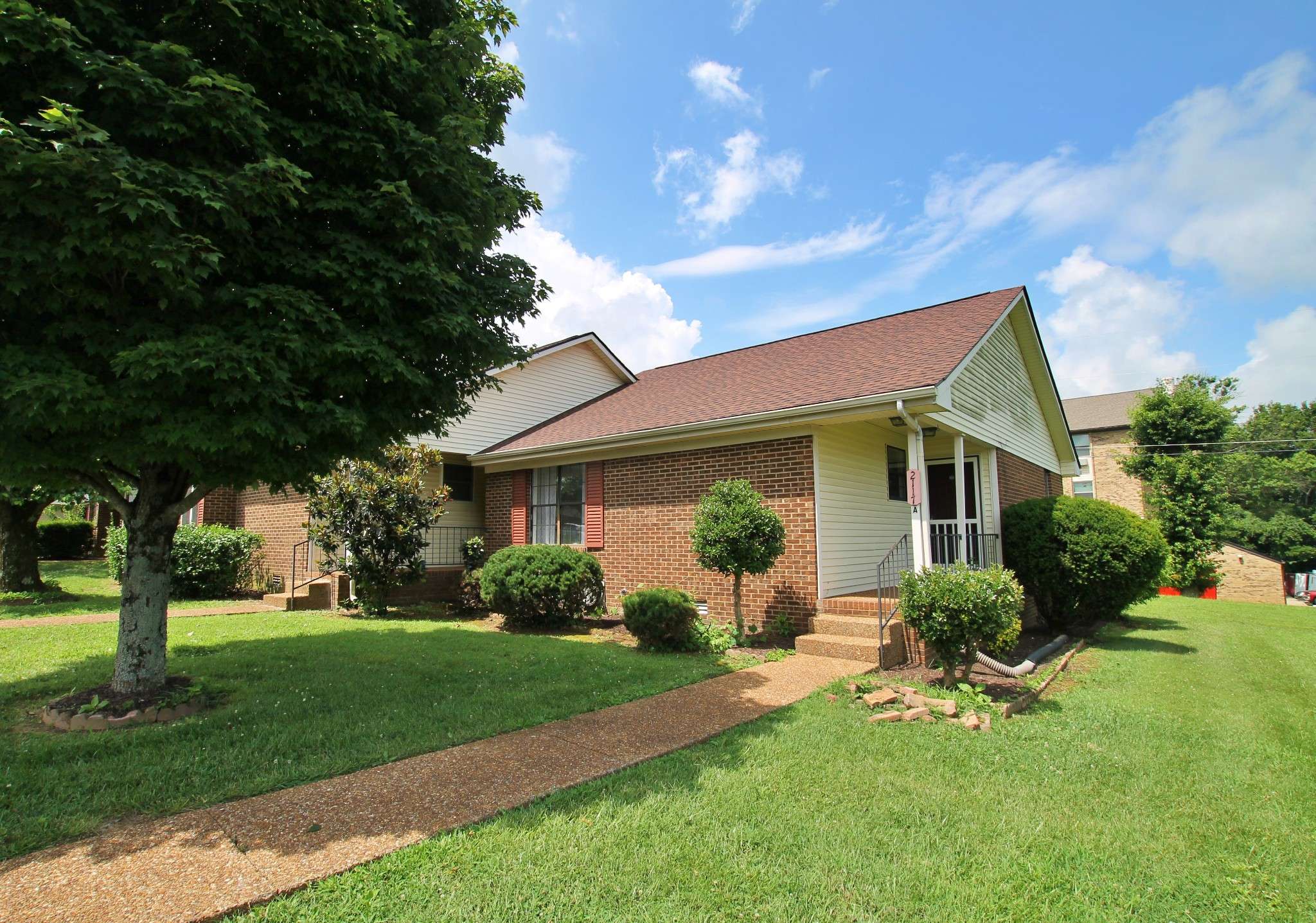 2117 Mockingbird Ln #A, Springfield, TN 37172