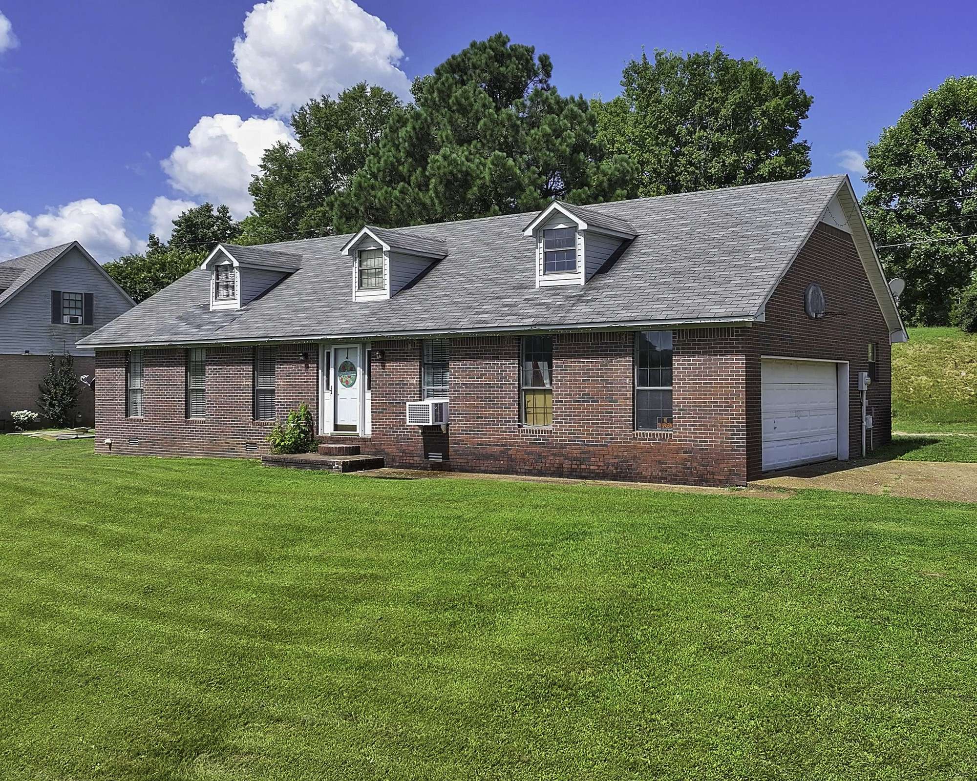 Lexington, TN 38351,45 Jemma Dr