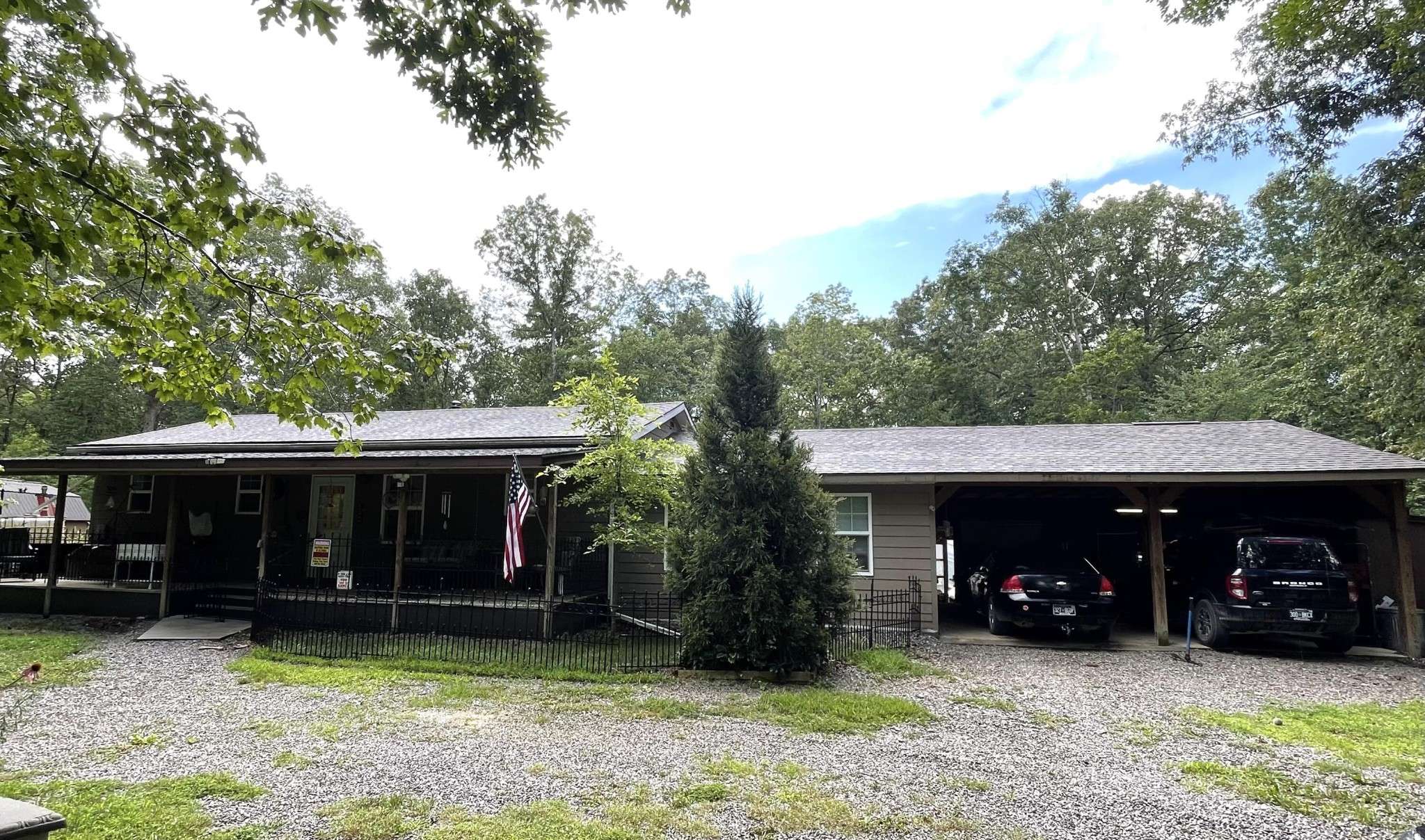Pikeville, TN 37367,407 Cedar Road