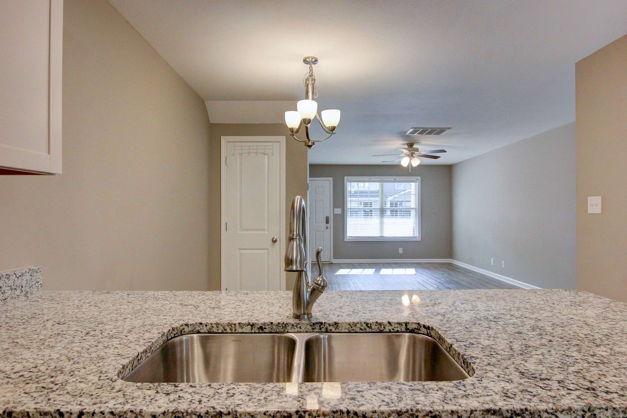 Clarksville, TN 37040,955 Big Sky Dr #P