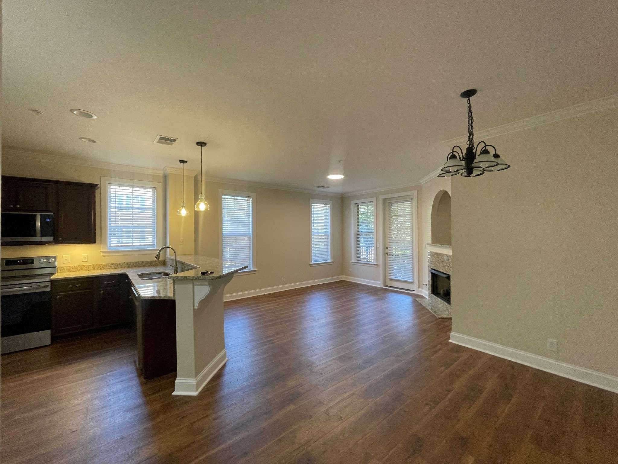 Brentwood, TN 37027,305 Seven Springs Way #104