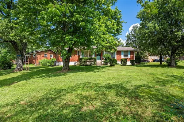 Hermitage, TN 37076,7040 Bonnamere Dr