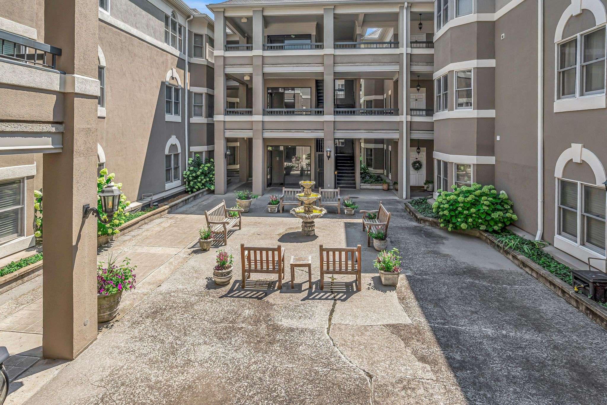 Nashville, TN 37205,3818 West End Ave #312