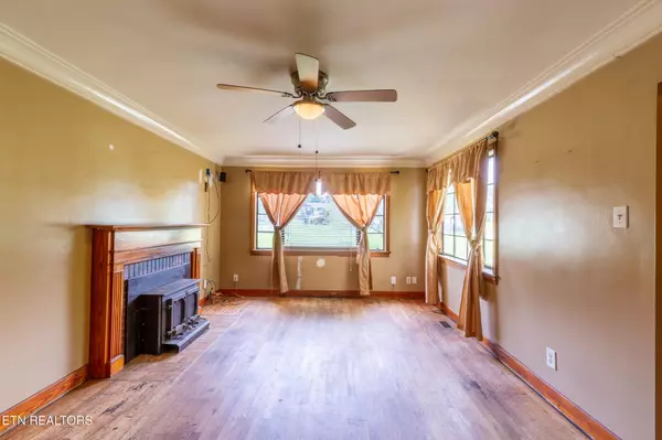 Knoxville, TN 37918,1218 Adair Drive