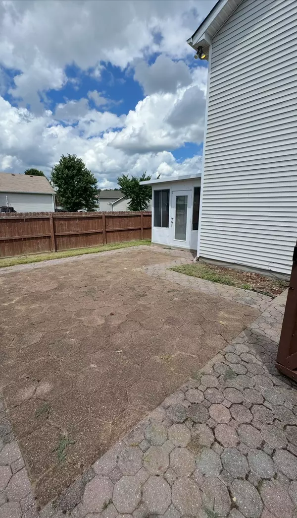 La Vergne, TN 37086,1022 Stonemark Trl