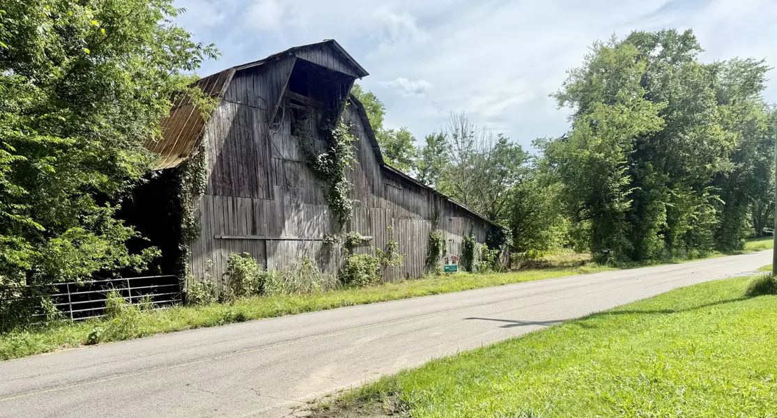 6866 Greenvale Rd, Watertown, TN 37184