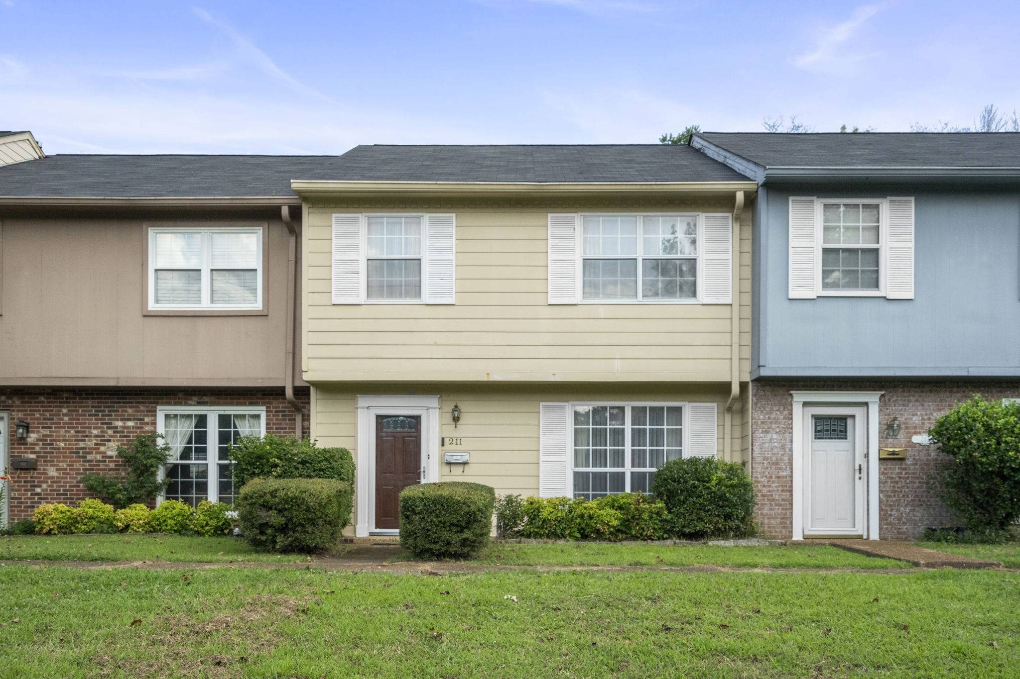 Nashville, TN 37211,5601 Country Dr #211