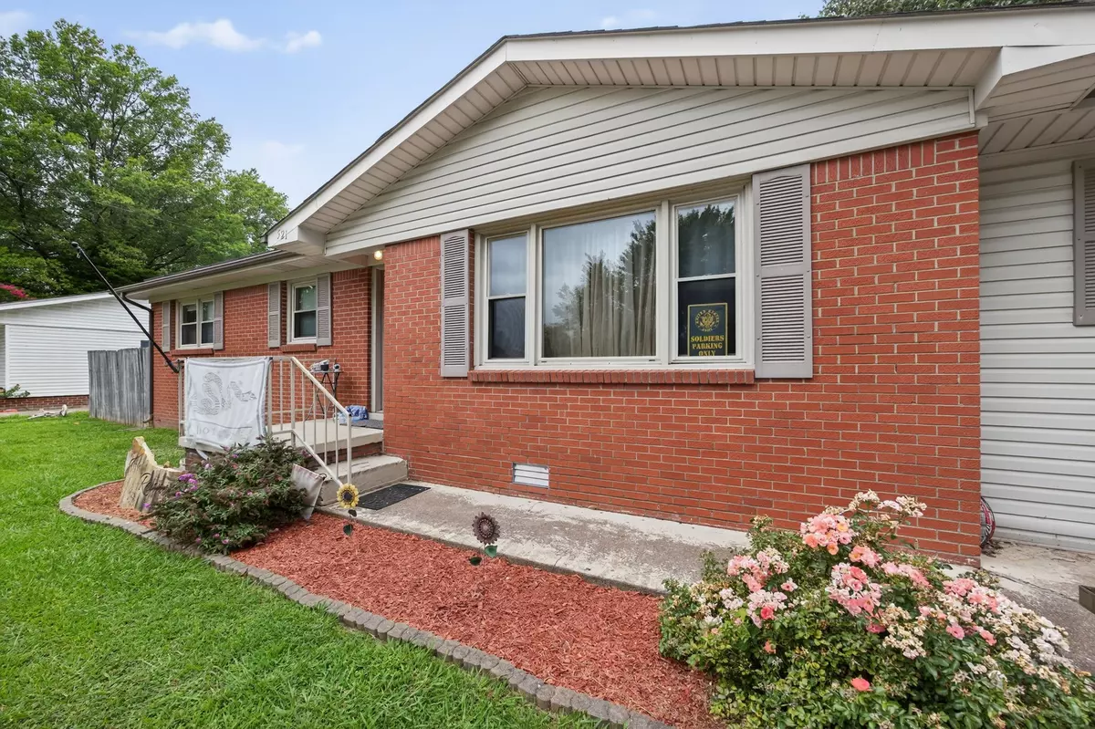 Hohenwald, TN 38462,521 Thomas Ave