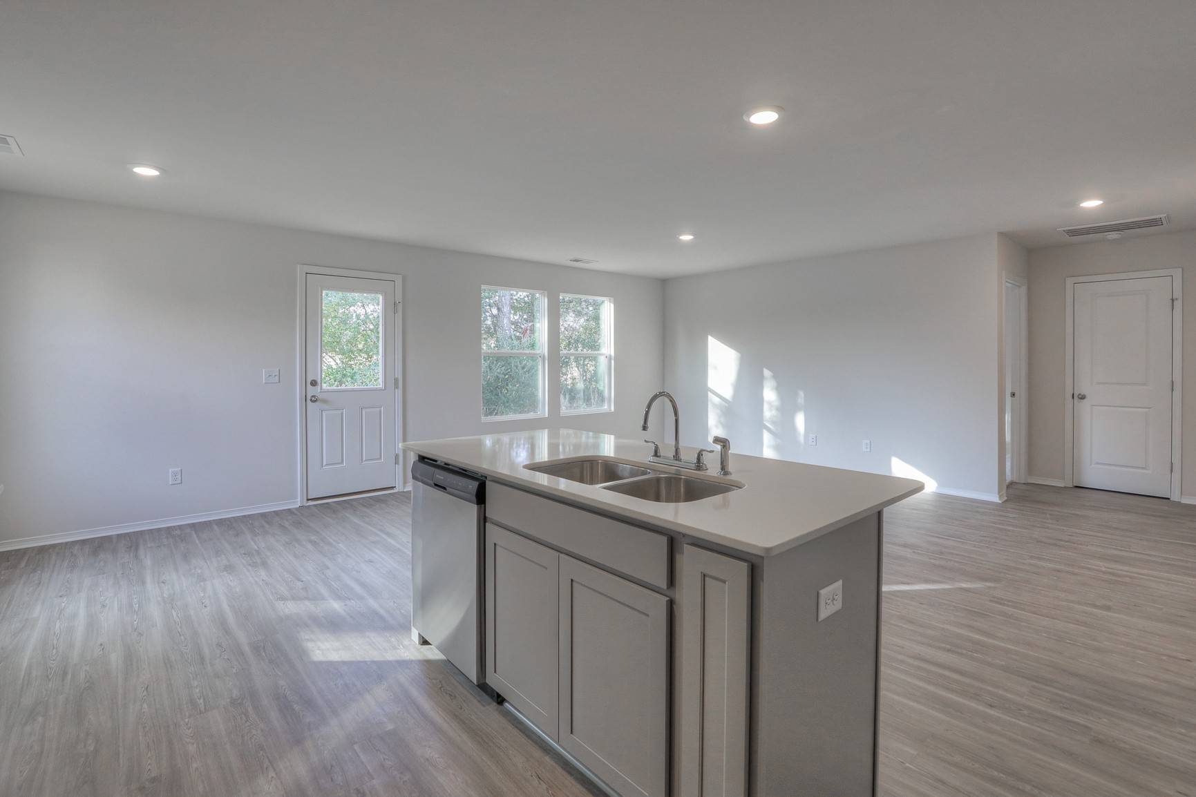 White House, TN 37188,620 Cedar Brook Dr