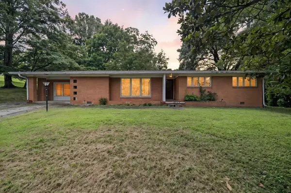 1822 Parkview Ter, Pulaski, TN 38478