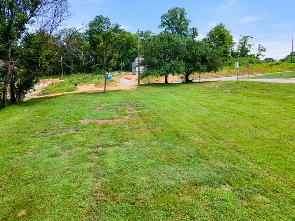 Columbia, TN 38401,1400 Brook Dr