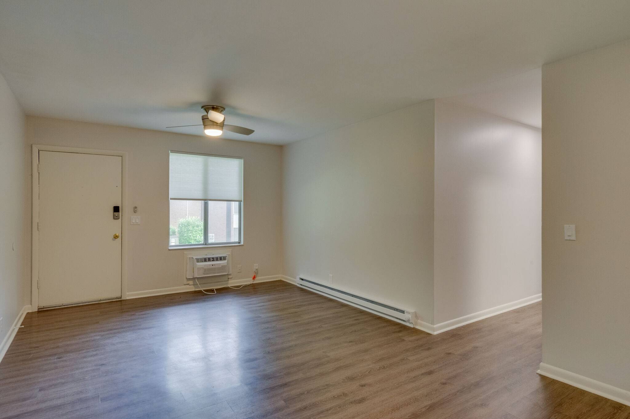Nashville, TN 37212,2601 Hillsboro Pike #P4