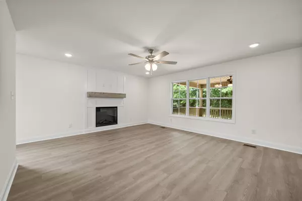 Clarksville, TN 37042,1245 Elizabeth Lane