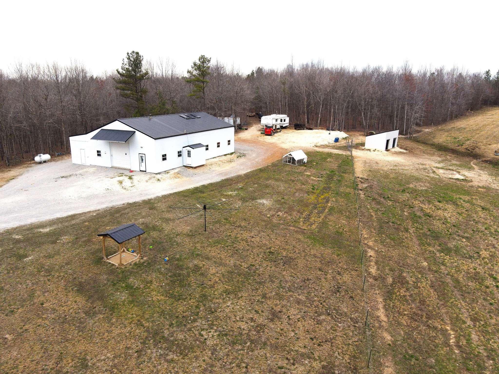 5132 Sulphur Creek Rd, Big Sandy, TN 38221