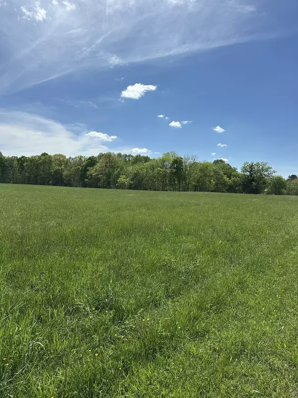 362 Womack Rd, Portland, TN 37148