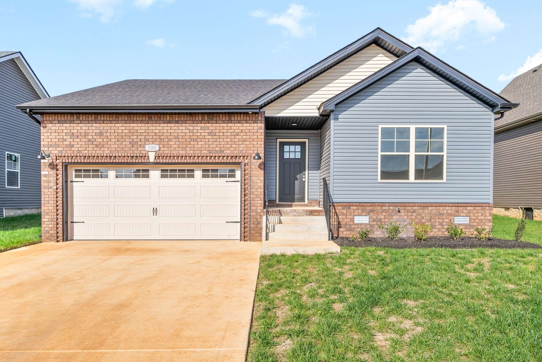 147 Irish Hills Dr, Clarksville, TN 37042