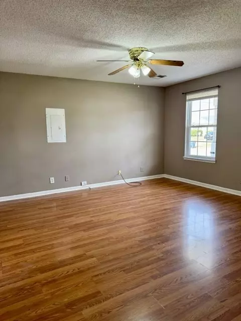 Oak Grove, KY 42262,1127 Keith Avenue