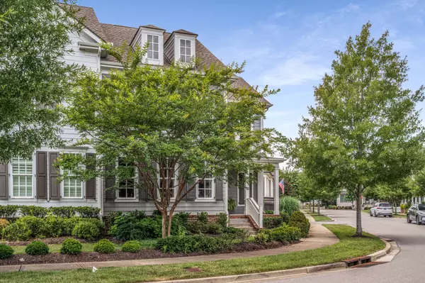 Franklin, TN 37064,5056 Donovan St