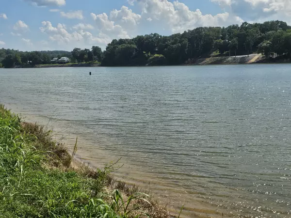 Clifton, TN 38425,0 Hardin Bottom River Rd