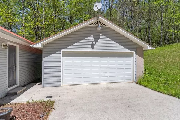 Baxter, TN 38544,475 LAUREN LANE