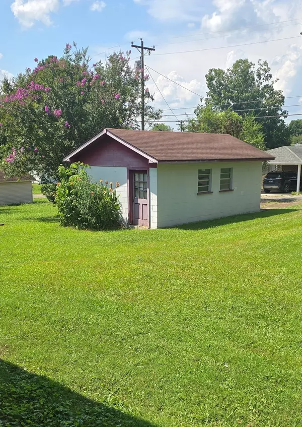Fayetteville, TN 37334,703 Hatcher Dr