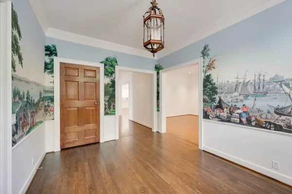 Nashville, TN 37215,2156 Golf Club Ln