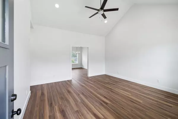 Mcminnville, TN 37110,698 Miriah Dr