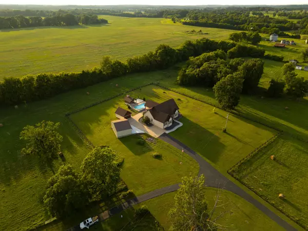 Shelbyville, TN 37160,388 Coble Rd