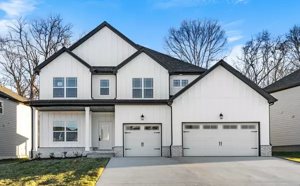 Clarksville, TN 37043,998 Alton Dr