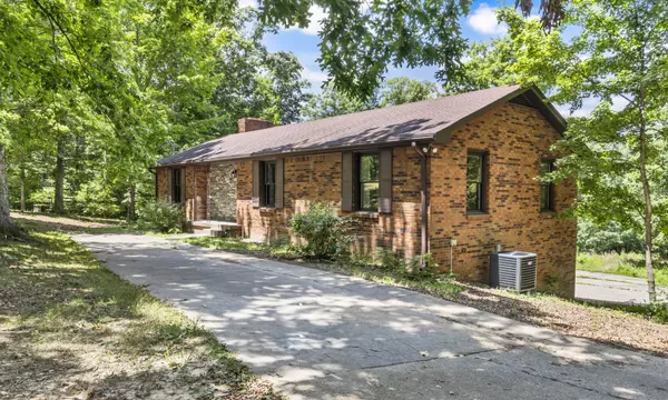 Cumberland Furnace, TN 37051,887 Harvey Rd
