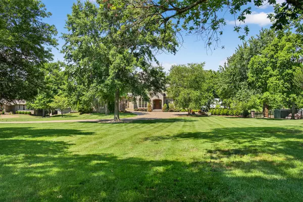 Hendersonville, TN 37075,214 Bluegrass Dr