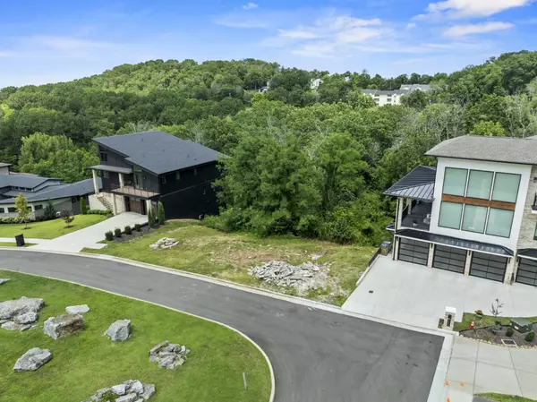 Nashville, TN 37211,5808 Woodland Hills Dr