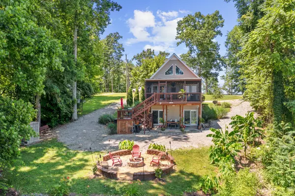 Smithville, TN 37166,392 Oak Dr