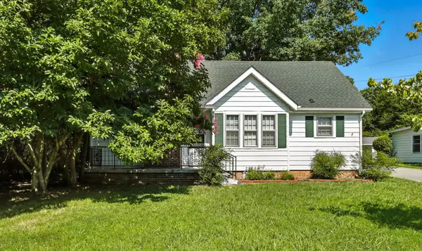 735 Gracey Ave, Clarksville, TN 37040