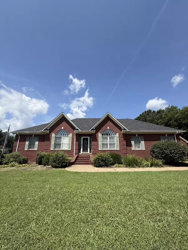1303 5th Ave, Lawrenceburg, TN 38464