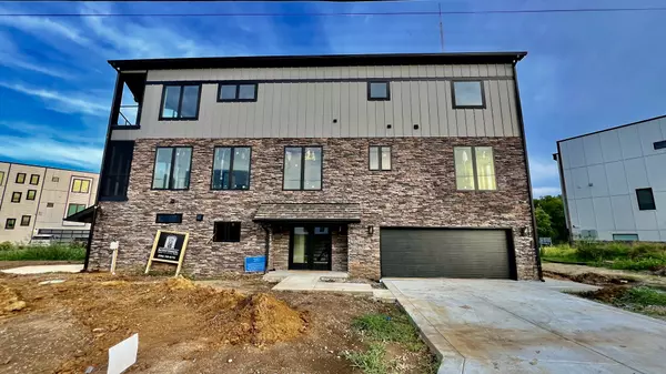 6011 Hill Cir, Nashville, TN 37209