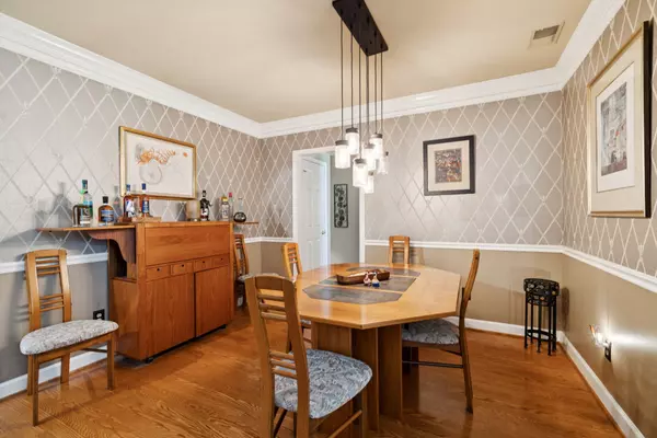 Nashville, TN 37221,9225 Sawyer Brown Rd #9225