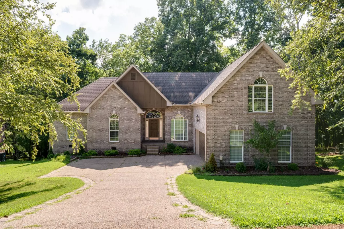 Hendersonville, TN 37075,182 Spy Glass Way