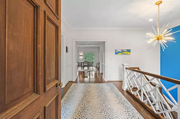 Nashville, TN 37205,201 Sunnyside Dr