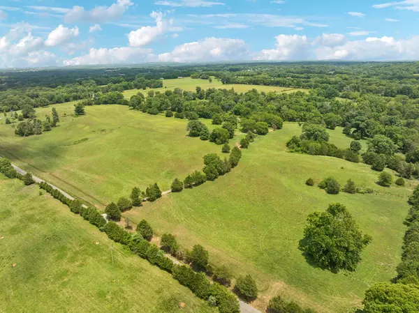 Columbia, TN 38401,7 Double Branch RD