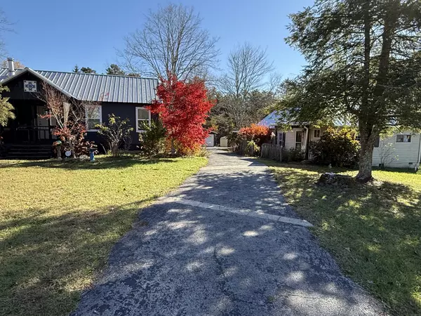 17404 Sr 56, Beersheba Springs, TN 37305