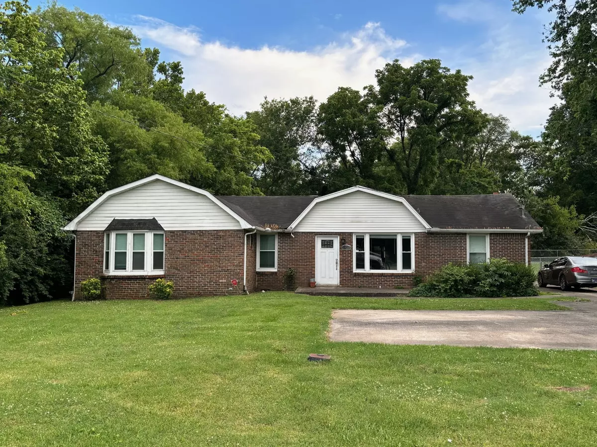 Hendersonville, TN 37075,106 Donna Dr #A